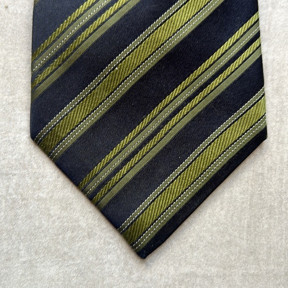 KITON “Seven Fold” Silk Tie - Picture 3 of 6